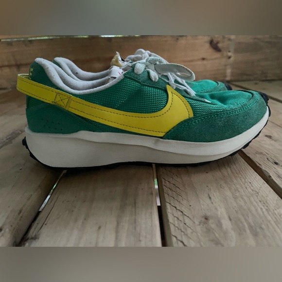Nike Waffle Debut Vintage Stadium Green Opti Yellow DX2931-300 Women's Size 6 - Picture 6 of 10